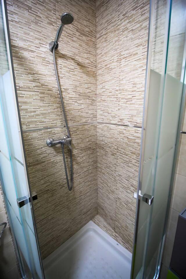 Sh Cruz Moderno Apartmento Cerca Del Mercado קדיז מראה חיצוני תמונה