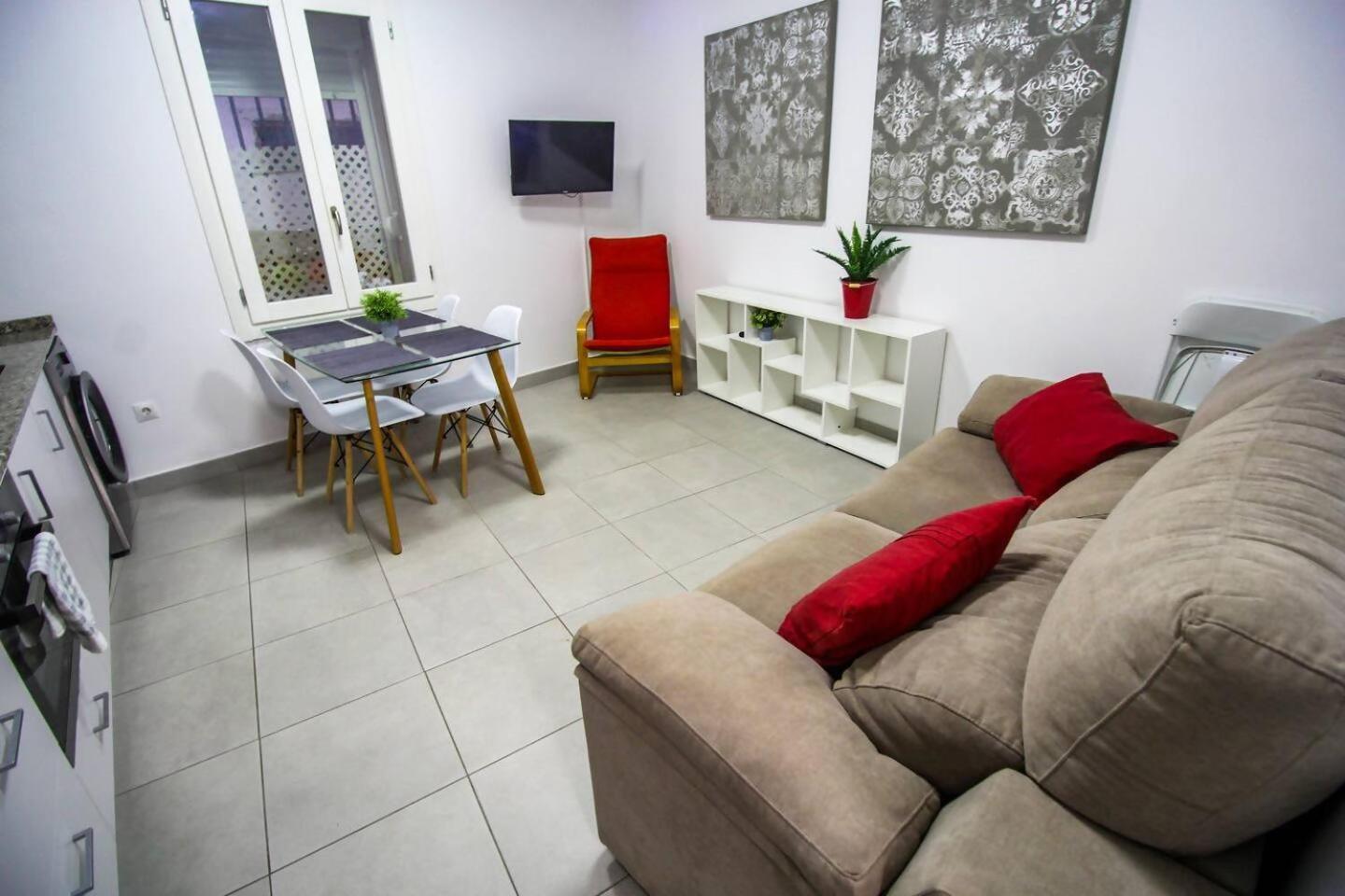 Sh Cruz Moderno Apartmento Cerca Del Mercado קדיז מראה חיצוני תמונה