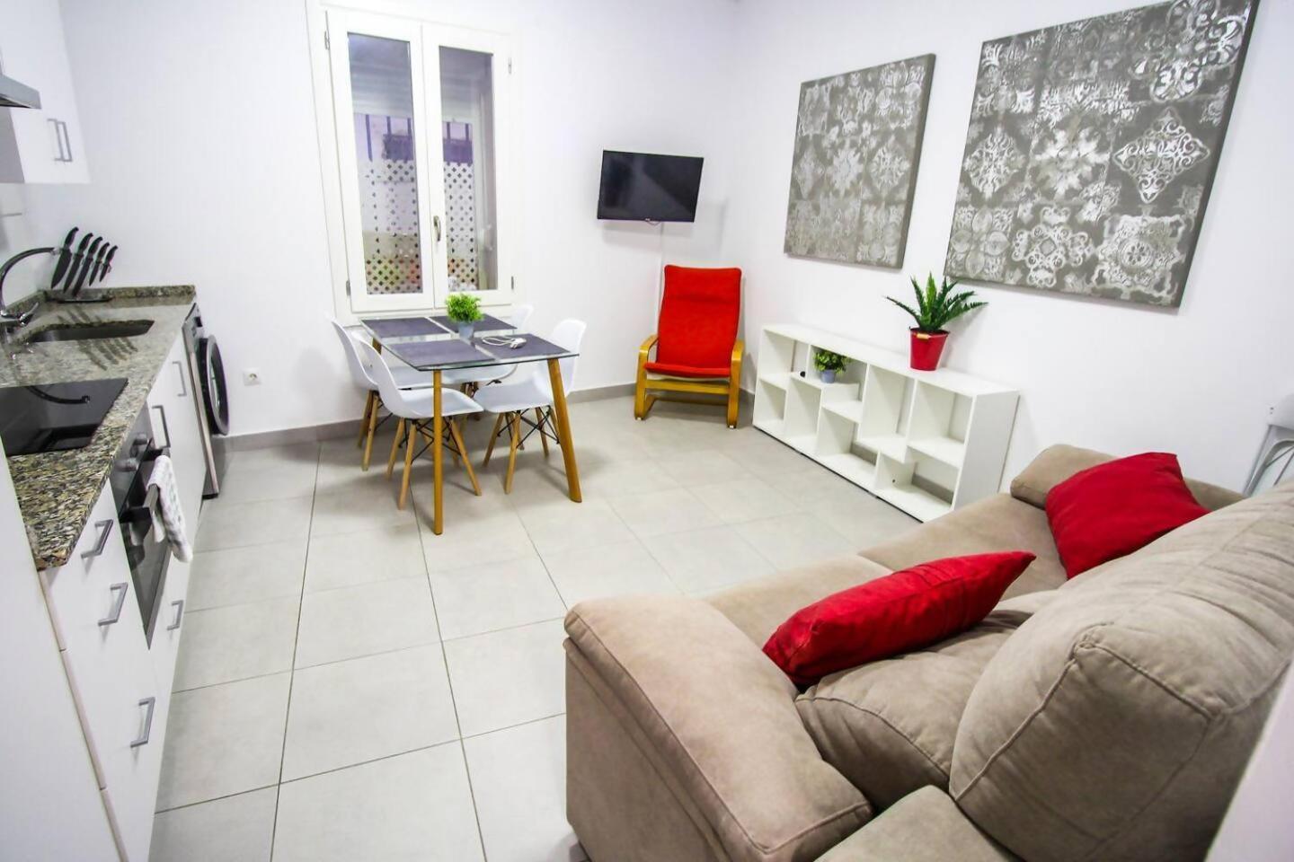 Sh Cruz Moderno Apartmento Cerca Del Mercado קדיז מראה חיצוני תמונה